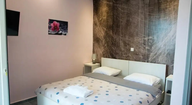 Апартаменты с красивым видом из окна Sunset Apartments near Athens Airport