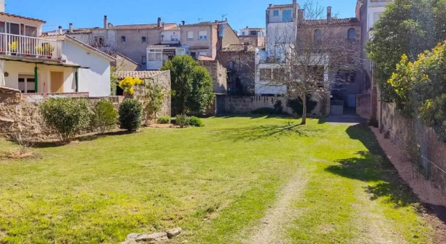 Коттедж Can Janot - Casa con jardín cerca del lago