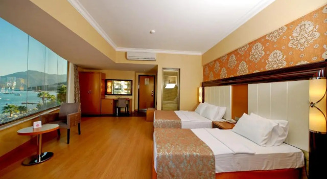 Номер Superior Golden Rock Beach
