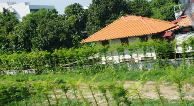 Sayan Mansion, Забронировать Отель Отели Ангтхонг с парковкой, Парковка