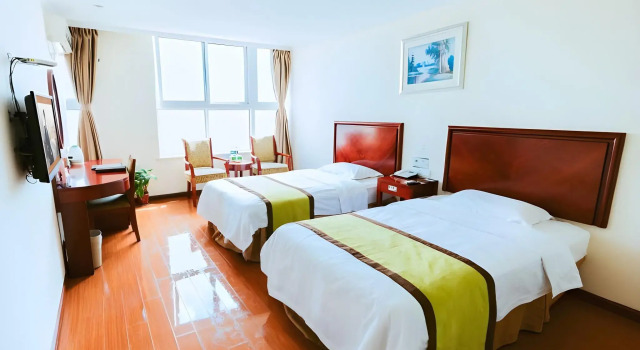 GreenTree Inn Jiaxing Zhongan Business Hotel, Prenota Hotel Hotel a Jiaxing con parcheggio, Parcheggio