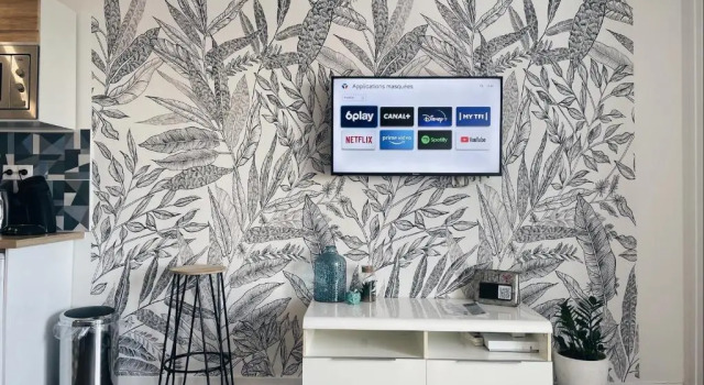 NEW: appartement tout confort + parking gratuit, Забронировать Апартаменты/квартира Отели Соммы с парковкой, Парковка