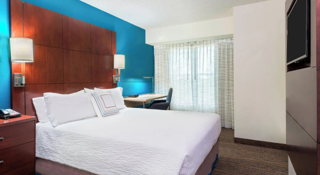 Residence Inn by Marriott Fort Myers, Забронировать Отель Форт-Майерс Fort Myers Area
