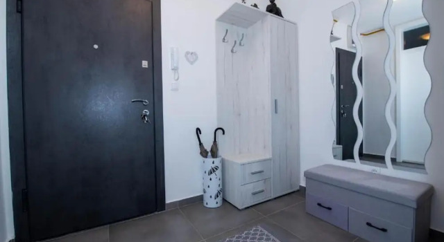 Beautiful Athena Apartment Located in Lukavica