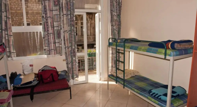 Cama en dormitorio compartido Port Inn