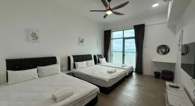 Люкс с 2 комнатами с видом на море Baysuites Near Sicc