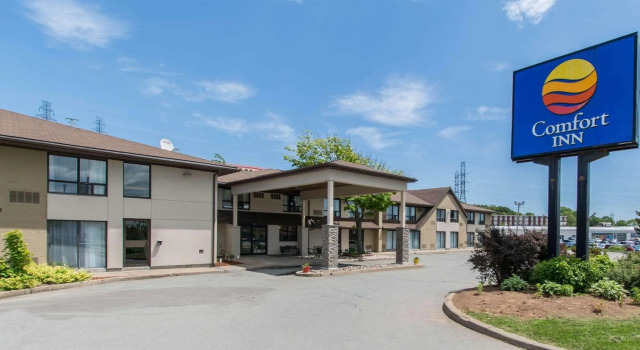 Четырёхместный номер Standard Цокольный этаж Comfort Inn Dartmouth