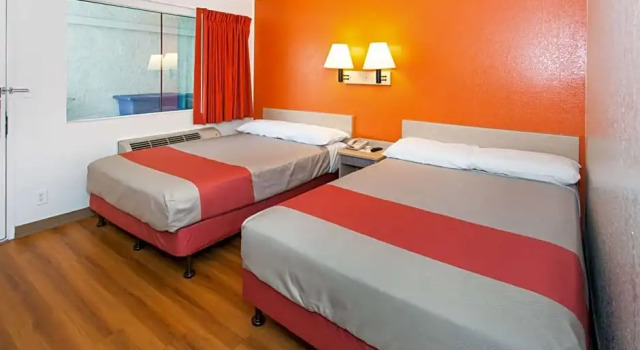 Номер Deluxe Motel 6-Rosemead, CA - Los Angeles