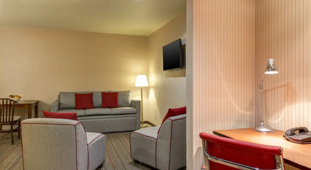 Люкс c 1 комнатой Four Points by Sheraton Saltillo