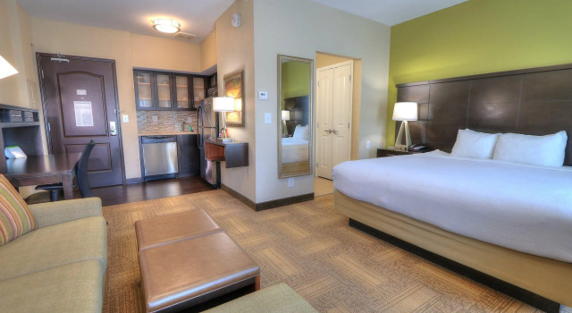 Двухместный люкс Staybridge Suites Knoxville West by IHG