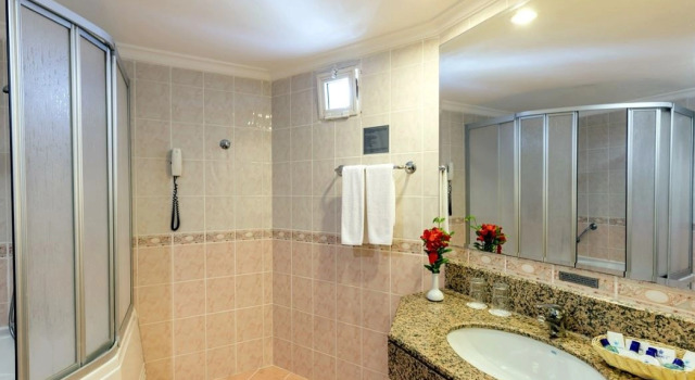 Номер Standard с частичным видом на море Holiday Park Resort