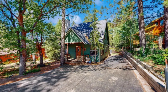Quiet Cabin #564, Rezerwuj Dom wakacyjny Big Bear Lake Stany Zjednoczone