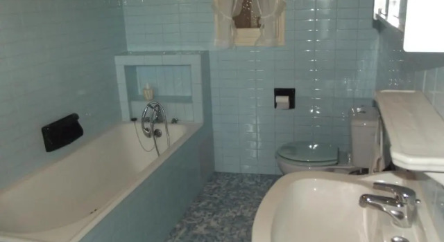 Коттедж с 5 комнатами Maison de Vacances La Commanderie