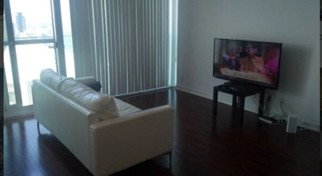 Trinity Suites - Condo on York Street I, Забронировать Отель Торонто Greater Toronto Area, рядом с Театр Принцесса Уэльса