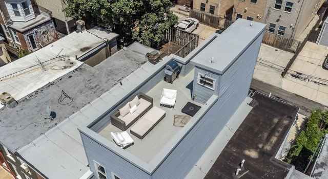 Trendy Fairmount Gem Roof Deck