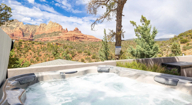 Luxury Escape w/ Mtn Views, Hot Tub, Outdoor Living The Viewpoint by Avantstay, Boek Vakantiehuis Sedona Verde Valley Wine Country