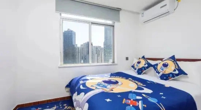 Двухместный люкс Business с балконом Shenlan Urban Hotel Apartment (Wanlvyuan Friendship Sunshine City Branch)