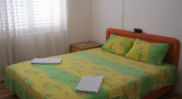 Ovilla, Book Hotel Sutomore Bar County
