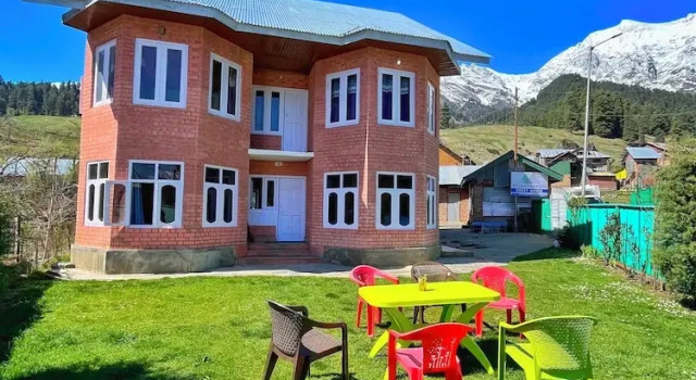Kolahoi Heights, Забронировать Отель Отели Пахалгам 3 звезды, 3*