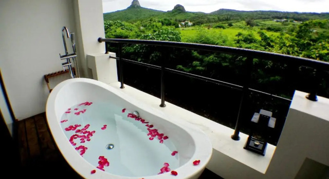 Четырёхместный номер Standard с видом на горы Kenting Feliz Hotel