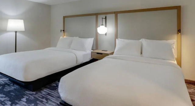 Четырёхместный номер Standard Fairfield Inn & Suites Southport