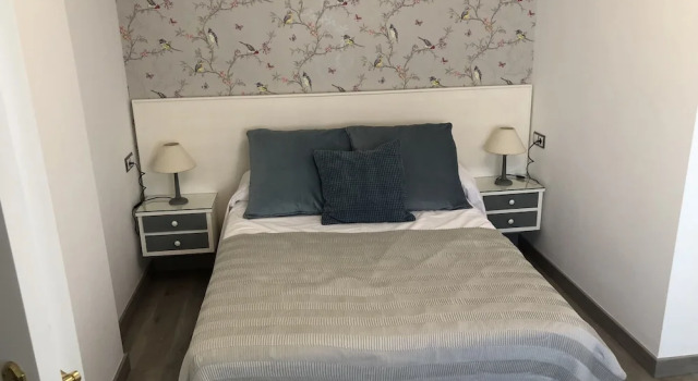 Apartamento de Lujo Las Descalzas, Забронировать Апартаменты/квартира Отели Антекера с парковкой, рядом с Paraje natural Nacimiento del Rio de la Villa, Парковка