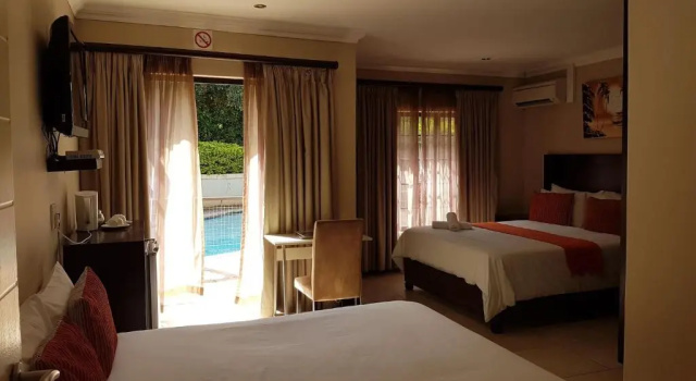 Fairview Bed And Breakfast - Family Bedroom, Забронировать Дом для отпуска Виллы Умхланга, рядом с Маяк Умхланга, Вилла
