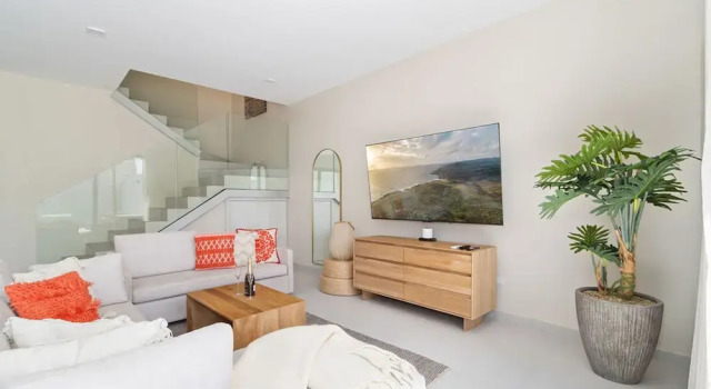 High-end Villa Walk to Beach Pool Ocean View, Book Villa Villas in Malmok, Villa