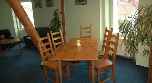 Hotel Mrázek, Rezerwuj Hotel Tanie hotele w Kraj pardubicki