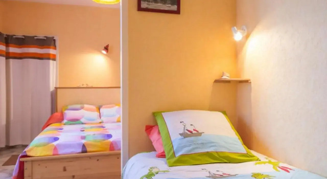 Gîte Rouans, 2 pièces, 4 personnes - FR-1-306-830, Đặt Khách sạn Rouans 