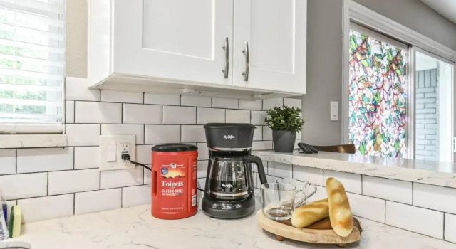 West End in SW Houston, Sleeps 10, Work-cation, King Bd, Pet, High Speed Wifi, Забронировать Отель Бизнес-отели Хьюстона, 4* 5*