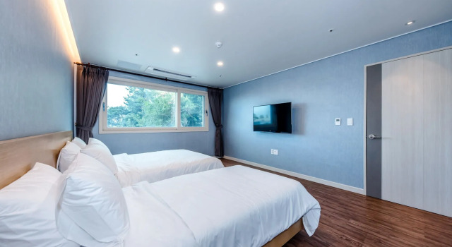 JnB Family Hotel, Забронировать Отель Отели Согвипхо с парковкой, Парковка