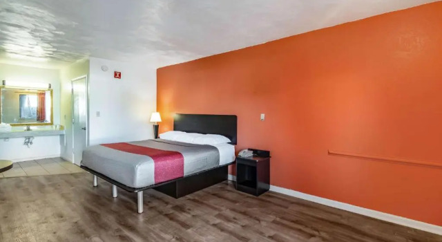 Двухместный номер Deluxe Motel 6-Portsmouth, VA