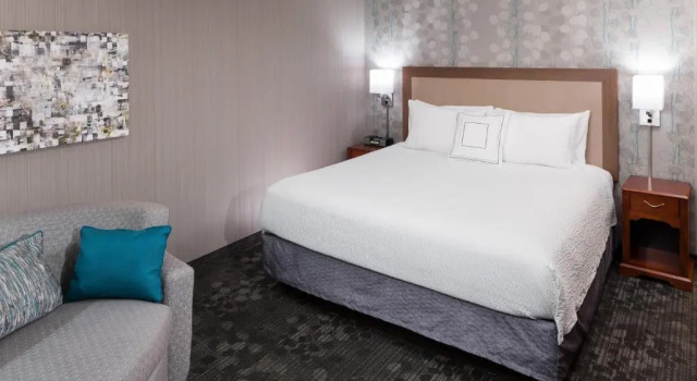 Номер Standard Courtyard Los Angeles Burbank Airport