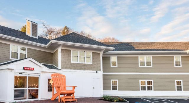 Двухместный номер Standard Howard Johnson by Wyndham Quincy/ Boston