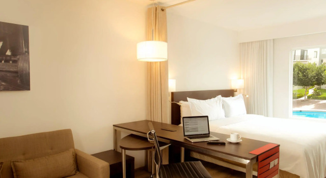 Апартаменты Fiesta Inn Express Monclova