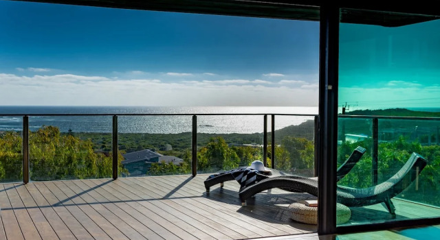 Коттедж Luxury с 3 комнатами с балконом и рядом с пляжем The Roozen Residence