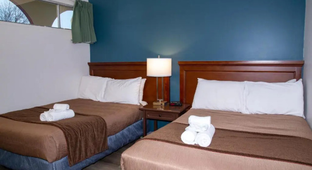 Четырёхместный люкс c 1 комнатой Spanish Villa Resort