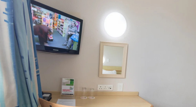 Двухместный номер Standard Road Lodge East London
