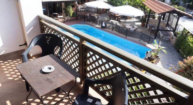 Четырёхместный номер Standard Ammon Garden Hotel