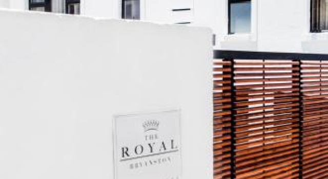 The Royal Bryanston, Забронировать Отель Bryanston 