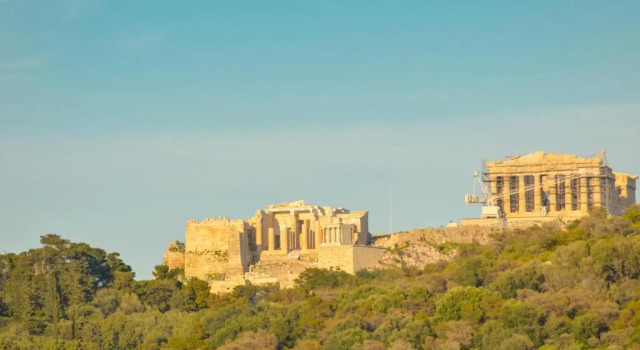 Athens house with yard 12 min walk to Acropolis
