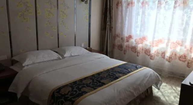 Suite Junyue Baihe Theme Hotel