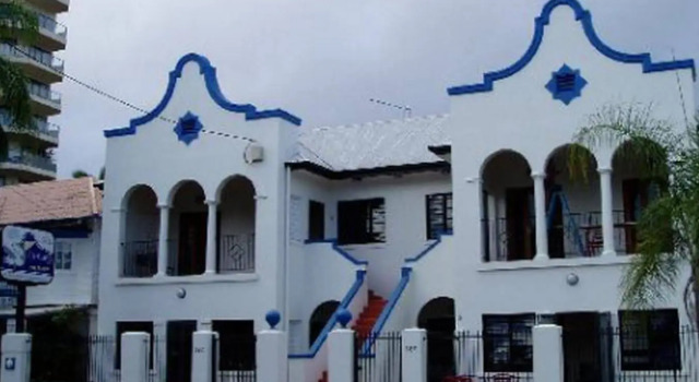 Floriana Villas, Забронировать Отель Бизнес-отели Кэрнс, рядом с Главный офис центра изучения дикой природы ZOO To You, 4* 5*