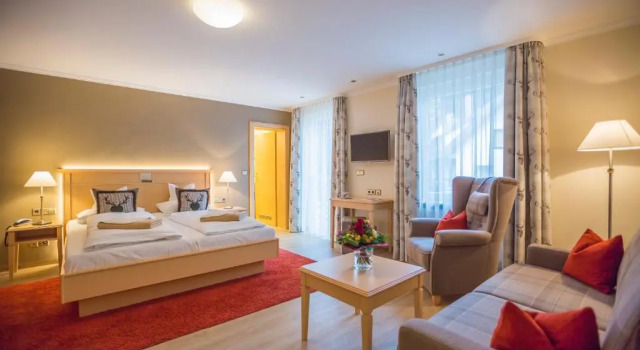 Двухместный номер Comfort с балконом Flair Hotel Adlerbad