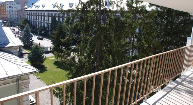 Amavera Apartment, Rezerwuj Apartament Hotele w Carpathians - Romania z parkingiem, Parking
