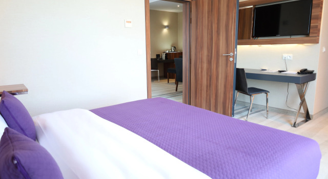Warsaw Plaza Hotel