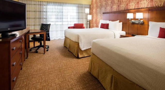 Двухместный люкс c 1 комнатой Courtyard by Marriott Anaheim Resort/Convention Center