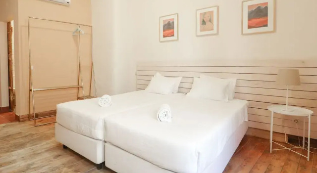Tilia Hostel, Забронировать Хостел Хостелы Фару, рядом с Театр A Companhia de Teatro do Algarve, Хостел