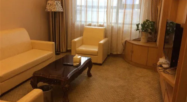 Xinyang Sunny Hotel, Book Hotel Xinyang Henan